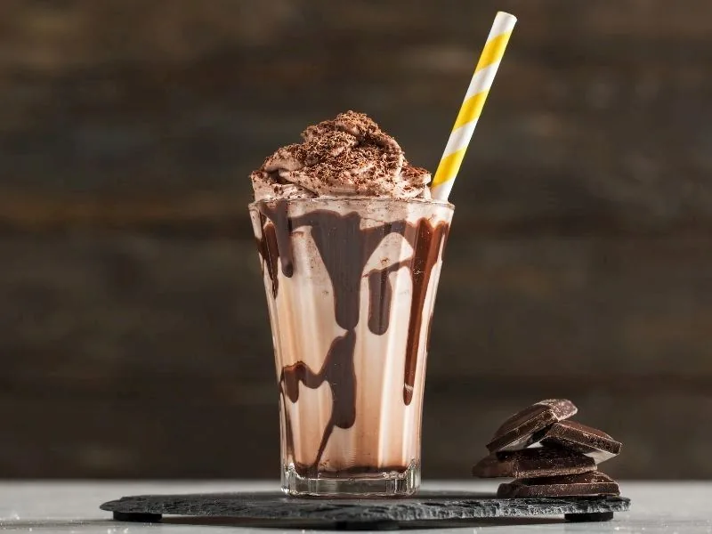  Çikolatalı Milkshake 