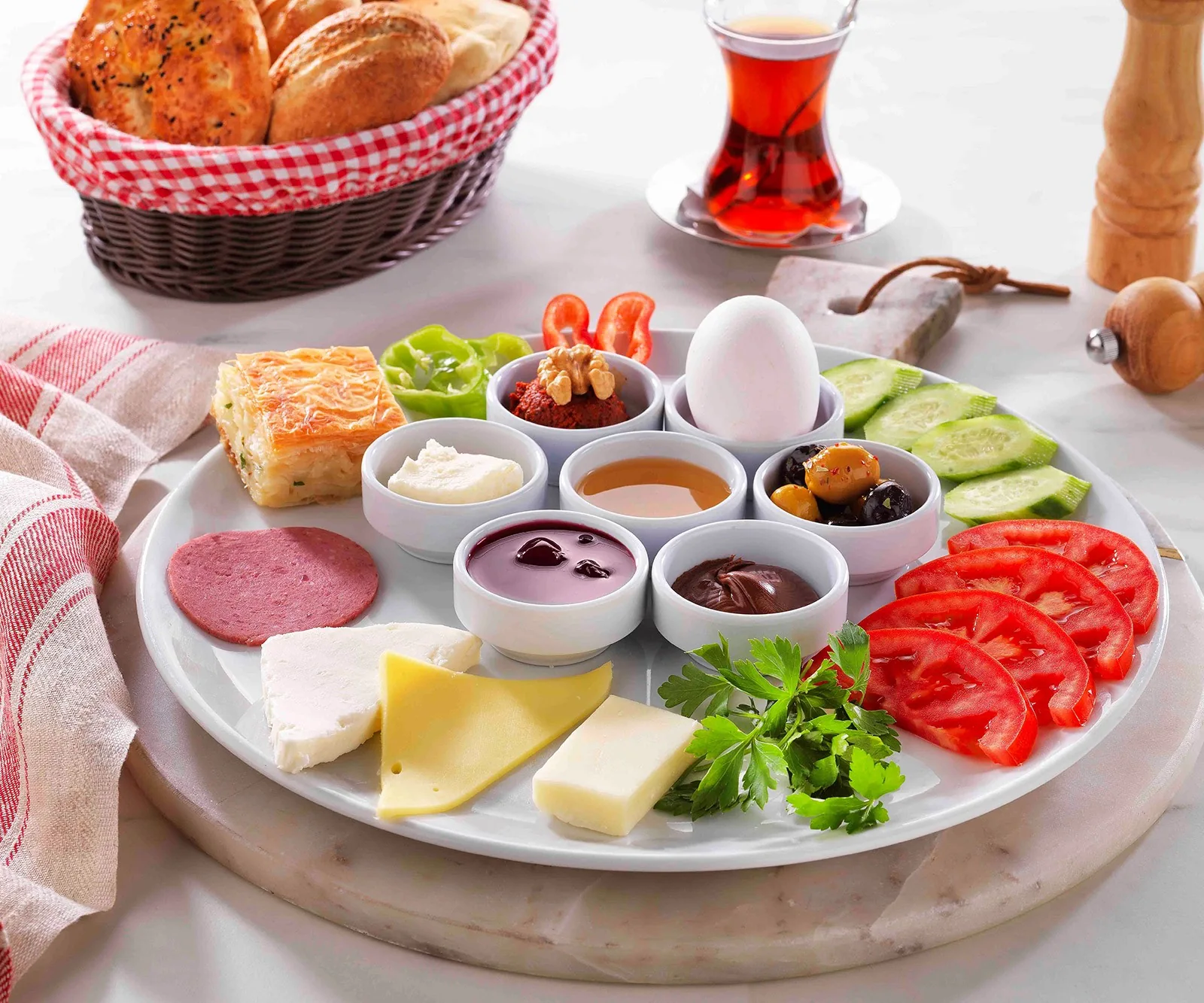 Kahvaltı Tabağı + Çay
